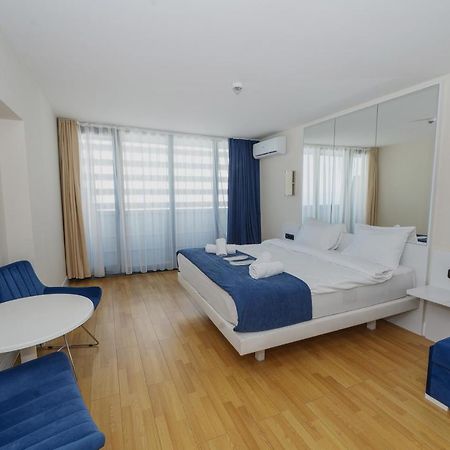 Blue Orbi City Hotel Batumi Ngoại thất bức ảnh