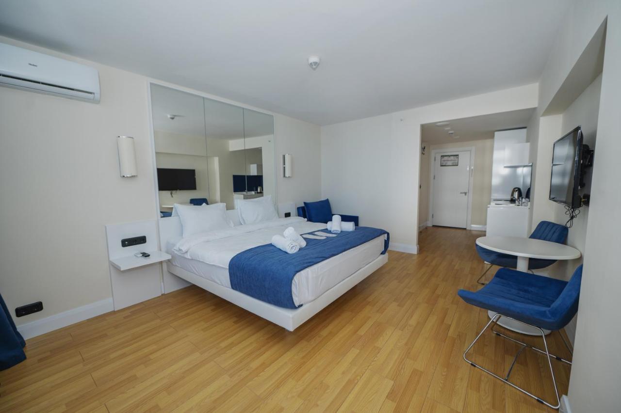 Blue Orbi City Hotel Batumi Ngoại thất bức ảnh